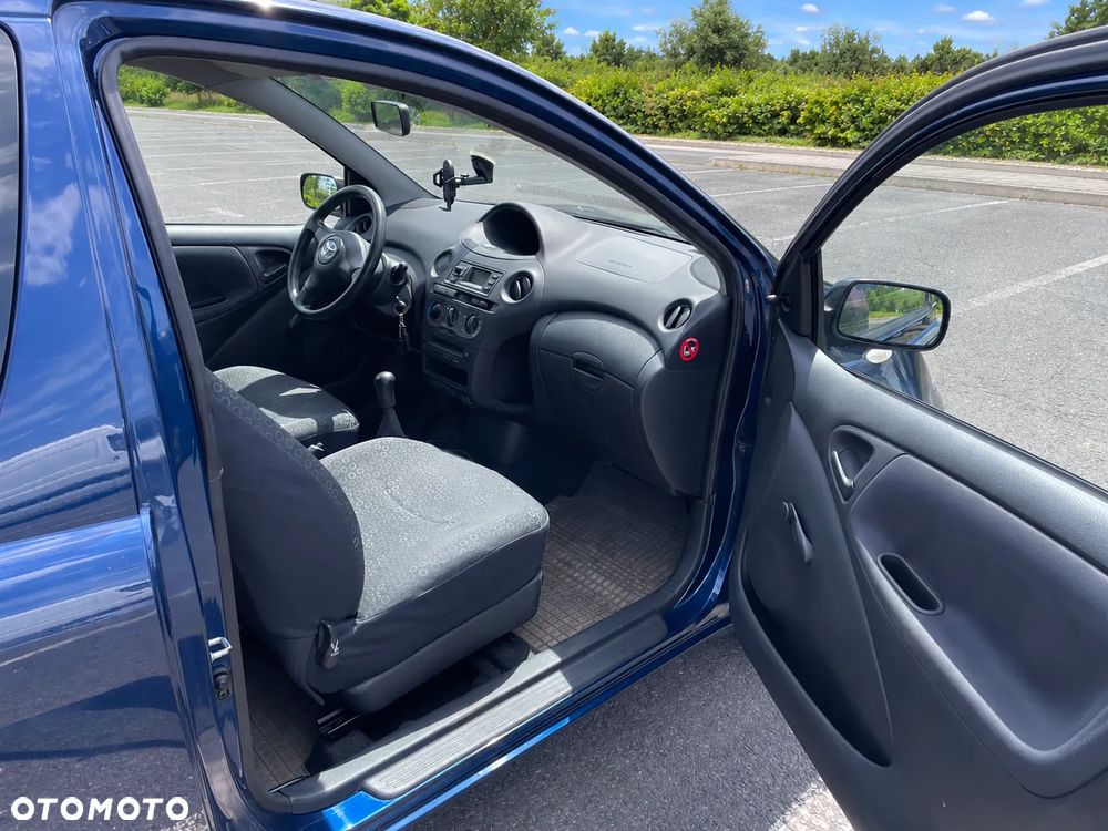 Toyota Yaris 1.0 Terra - 6