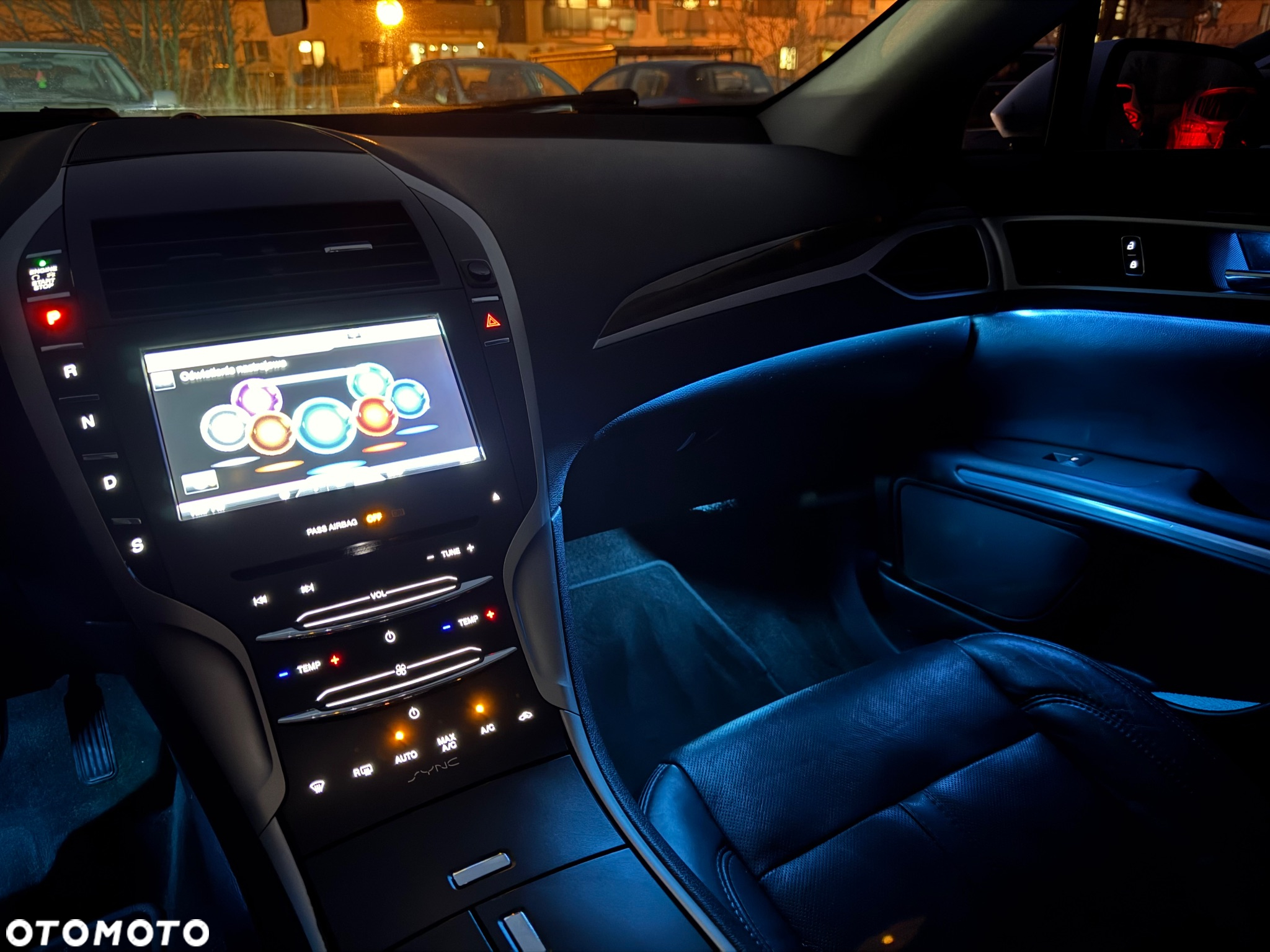 Lincoln MKZ - 37