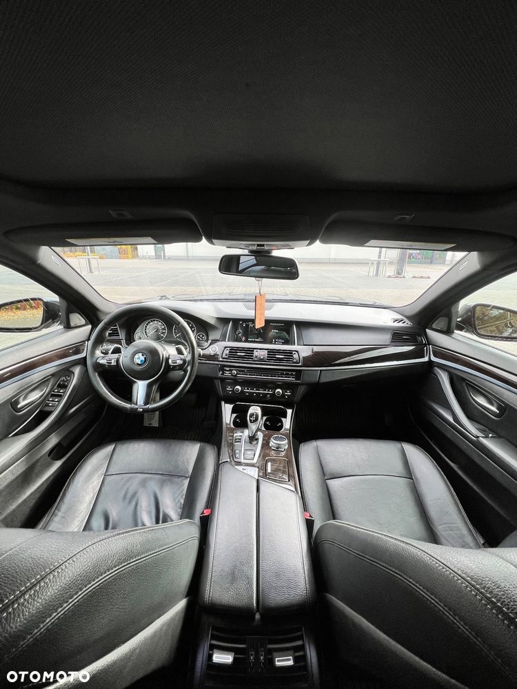 BMW Seria 5 535i xDrive - 15