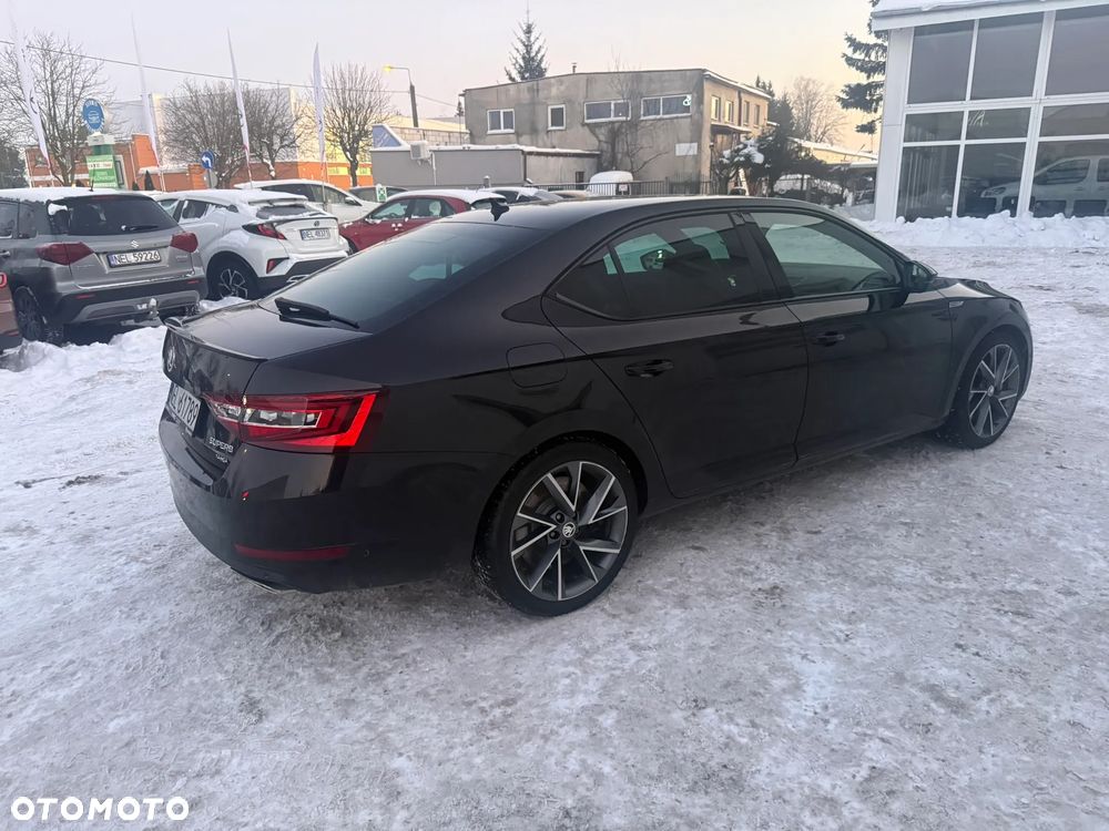 Skoda Superb 2.0 TSI 4x4 Sportline DSG - 4