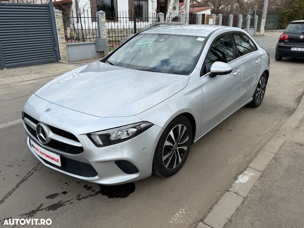 Mercedes-Benz A 180 Sedan 7G-DCT - 39