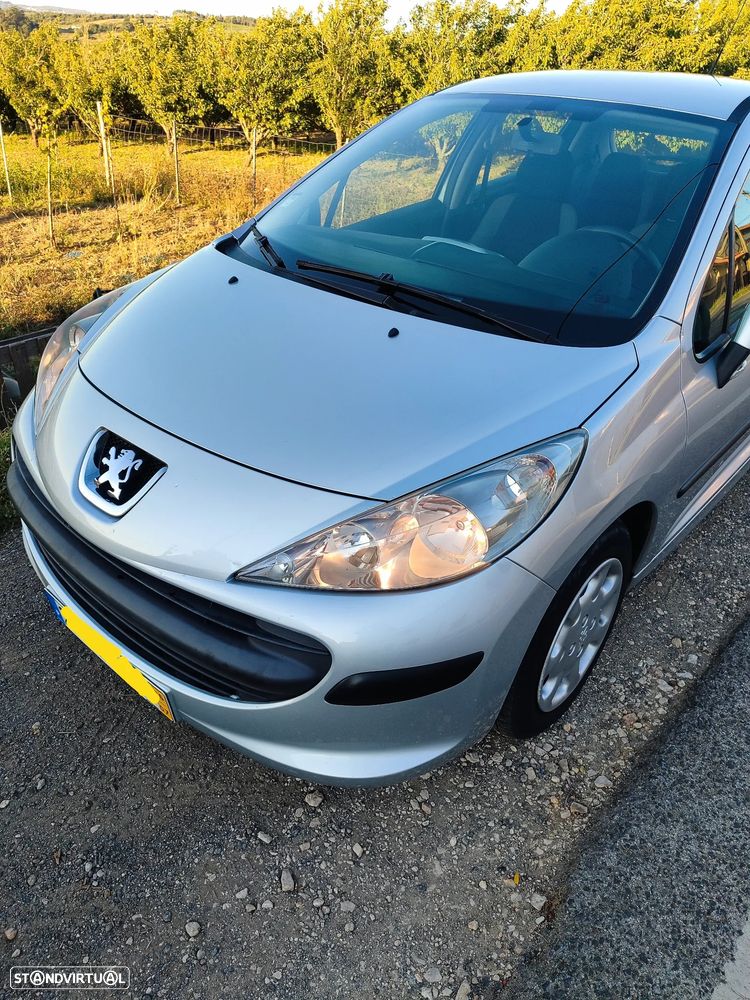 Peugeot 207 - 5