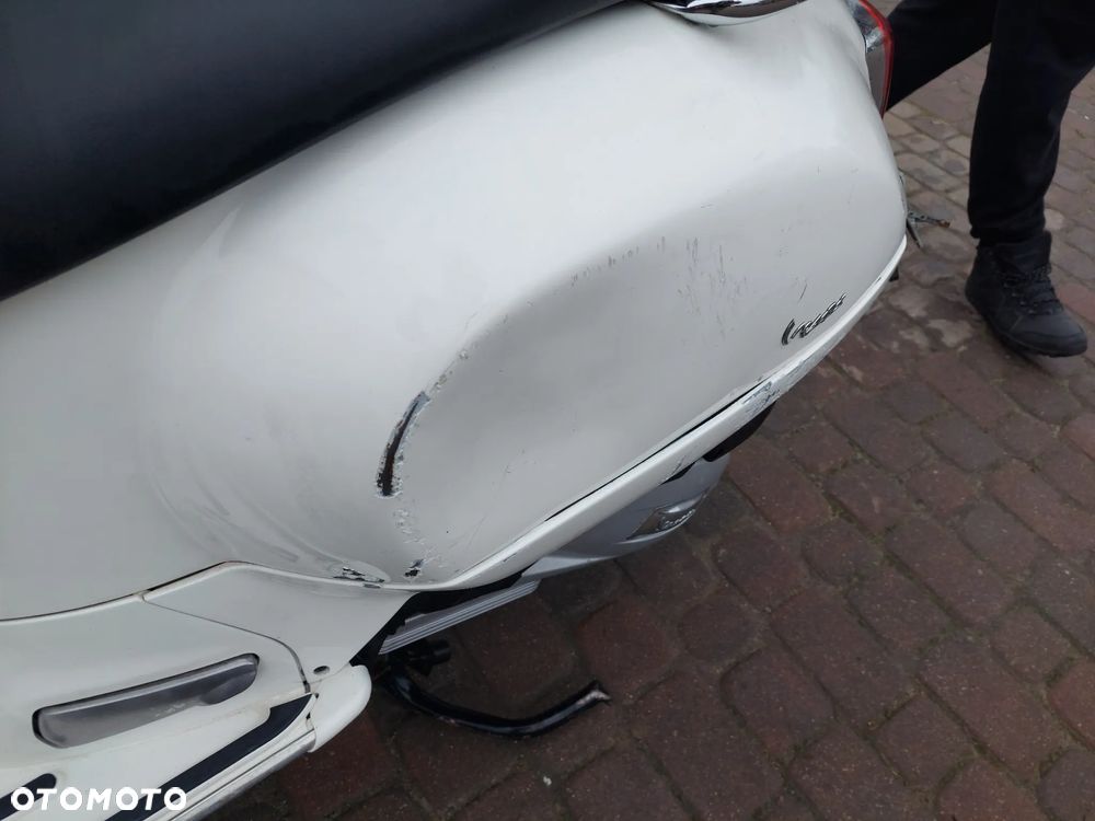 Piaggio Vespa - 10