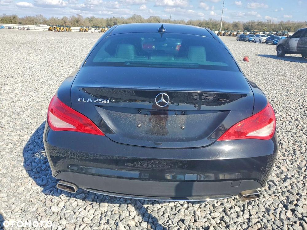 Mercedes-Benz CLA 250 7G-DCT Sport - 6