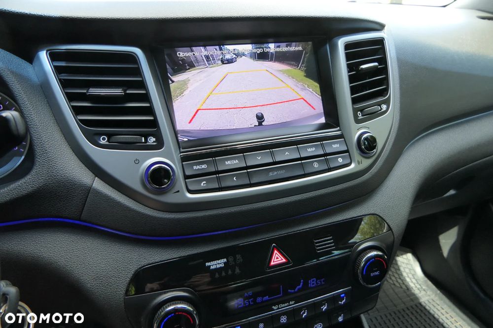 Hyundai Tucson 1.6 GDI BlueDrive Comfort 2WD - 24