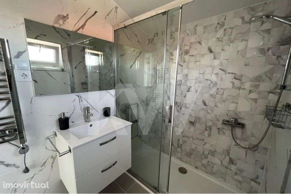 Apartamento Penthouse T2+1 com vista Mar à venda em Cascais. - Grande imagem: 3/13