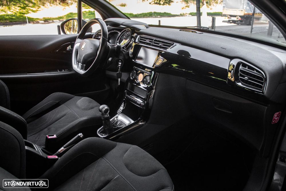 DS DS3 1.2 PureTech Be Chic - 23