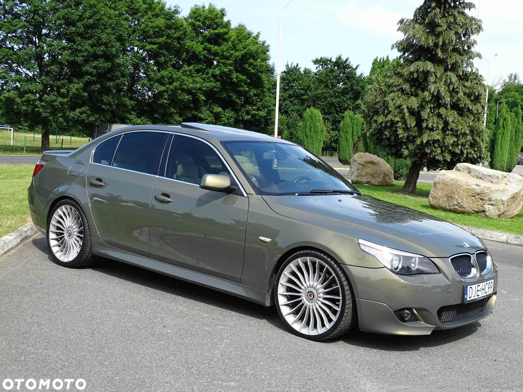 BMW Seria 5 525d Touring - 16