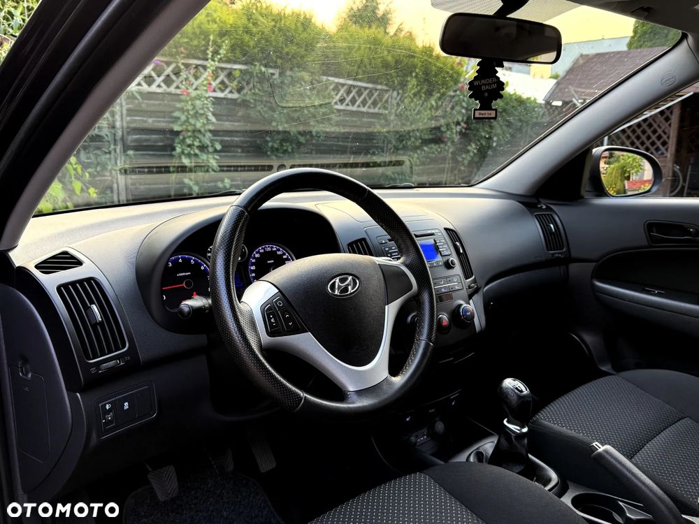 Hyundai i30 1.4 Comfort - 21