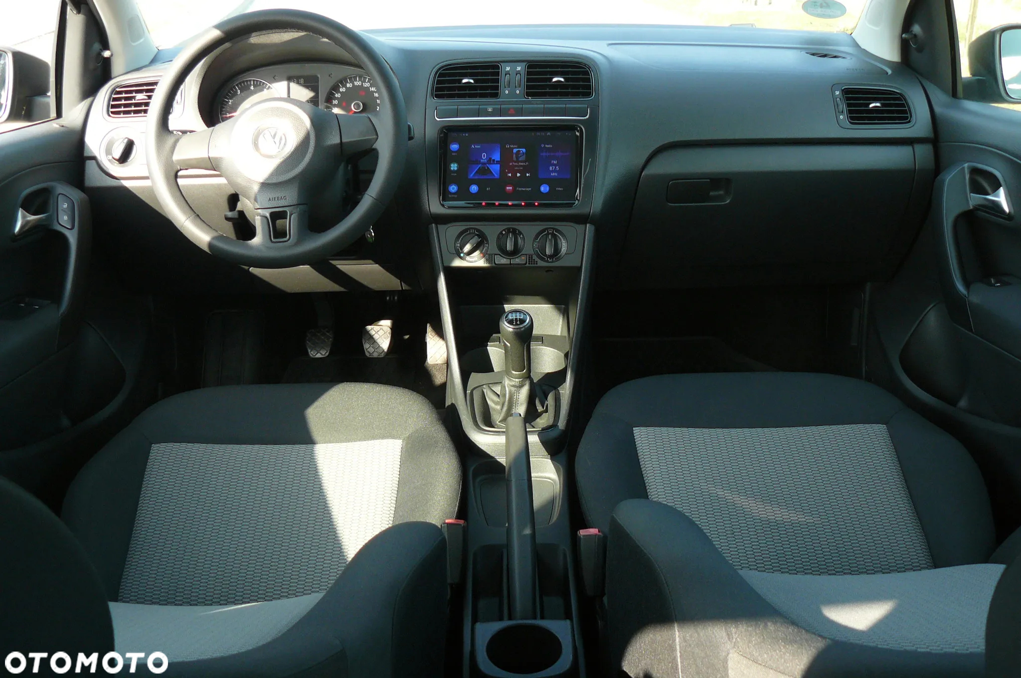 Volkswagen Polo - 14