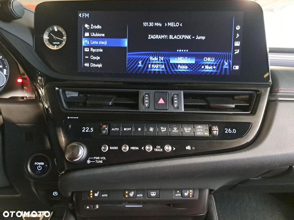 Lexus ES 300h F Sport Edition - 21