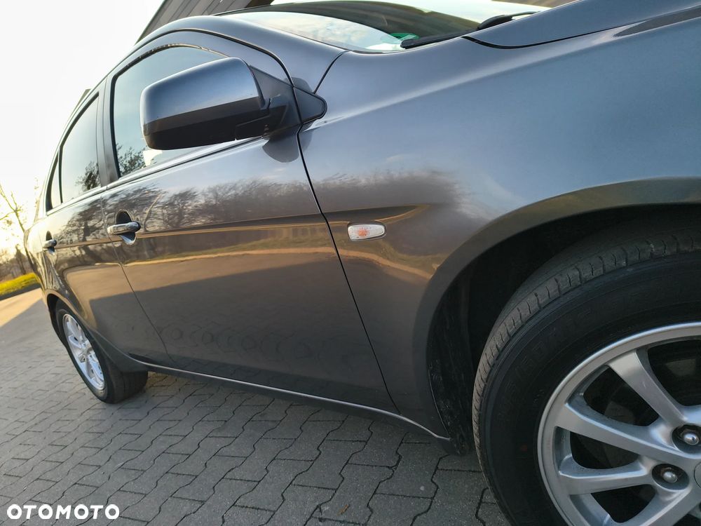 Mitsubishi Lancer - 18