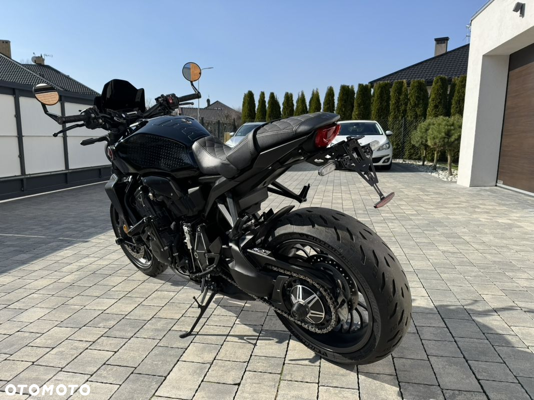 Honda CB - 4