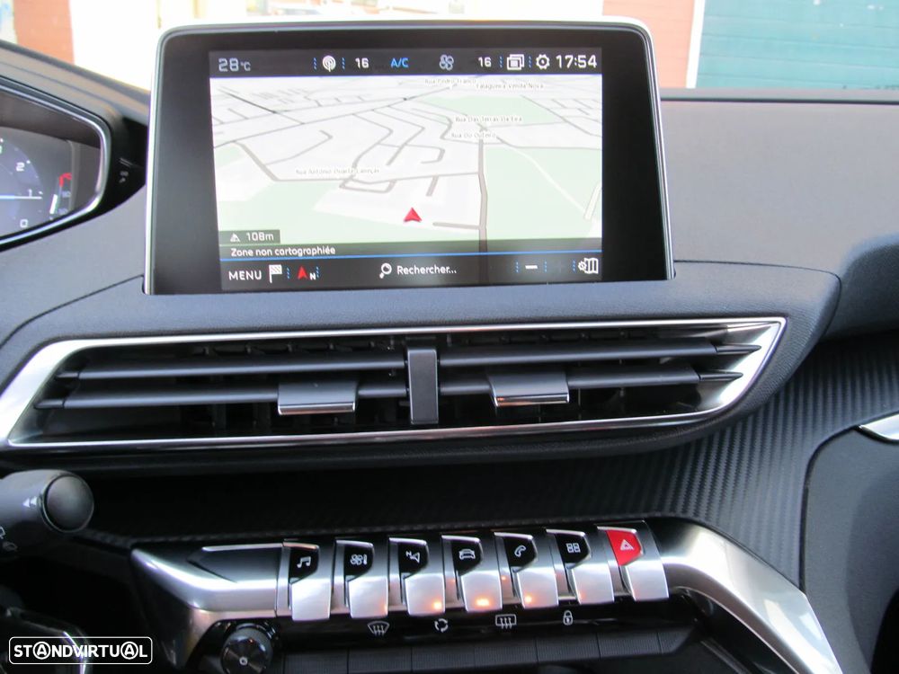 Peugeot 3008 PureTech 130 Stop & Start GPF EAT8 Active Business-Pack - 24