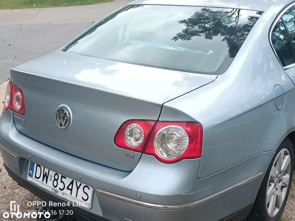 Volkswagen Passat - 5