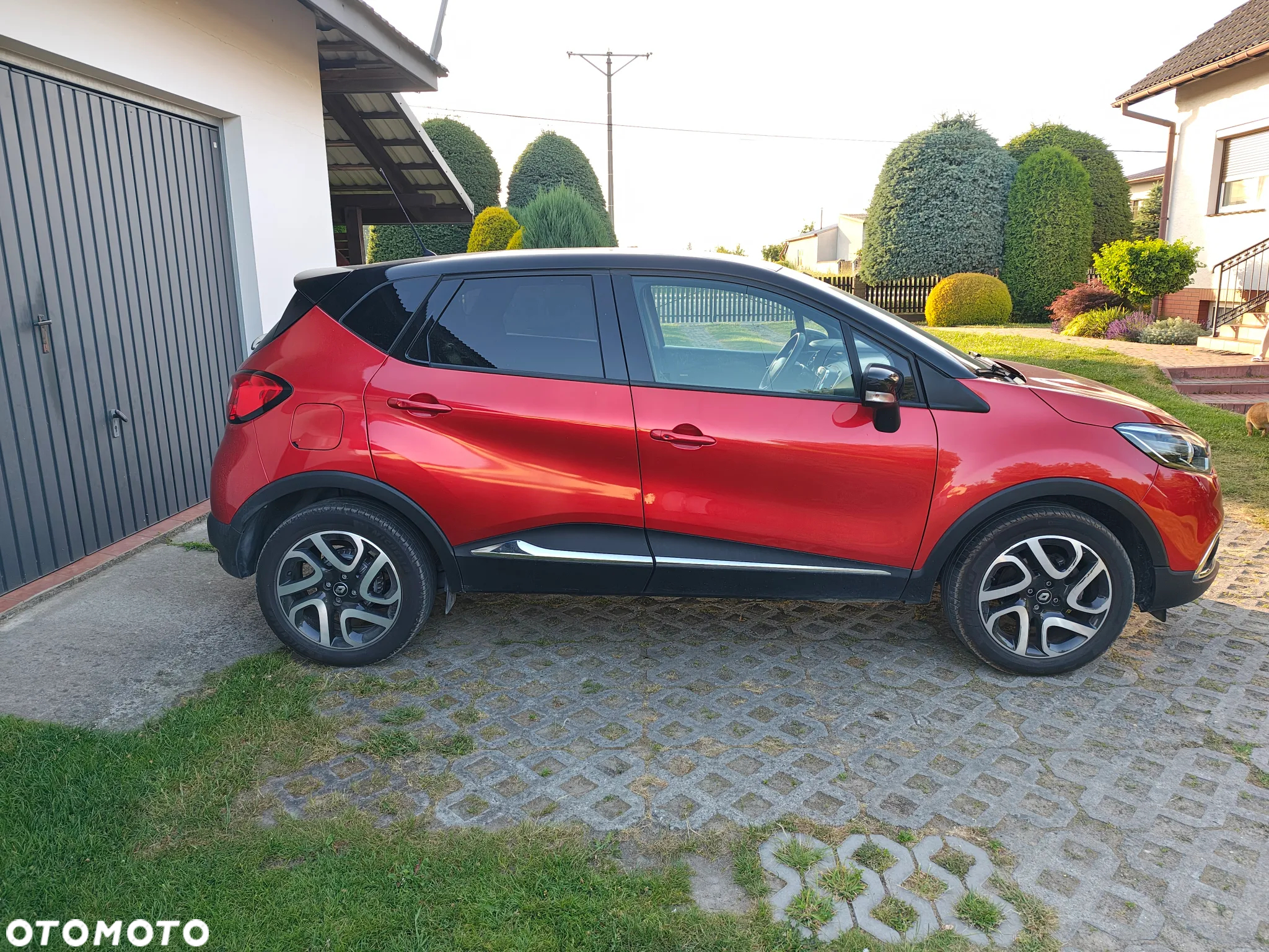 Renault Captur 1.2 TCe Intens EDC - 4