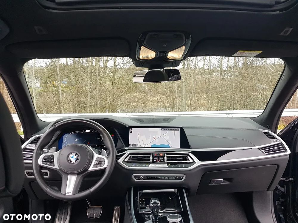 BMW X7 - 28