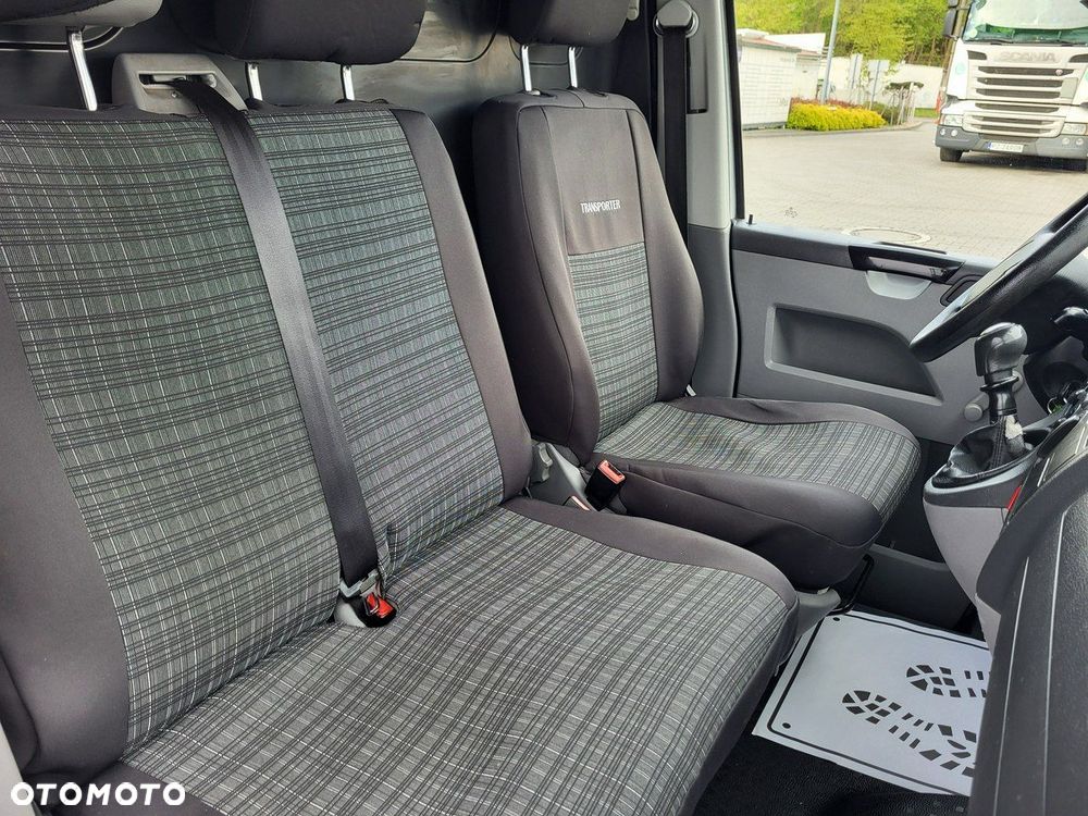 Volkswagen Transporter - 19