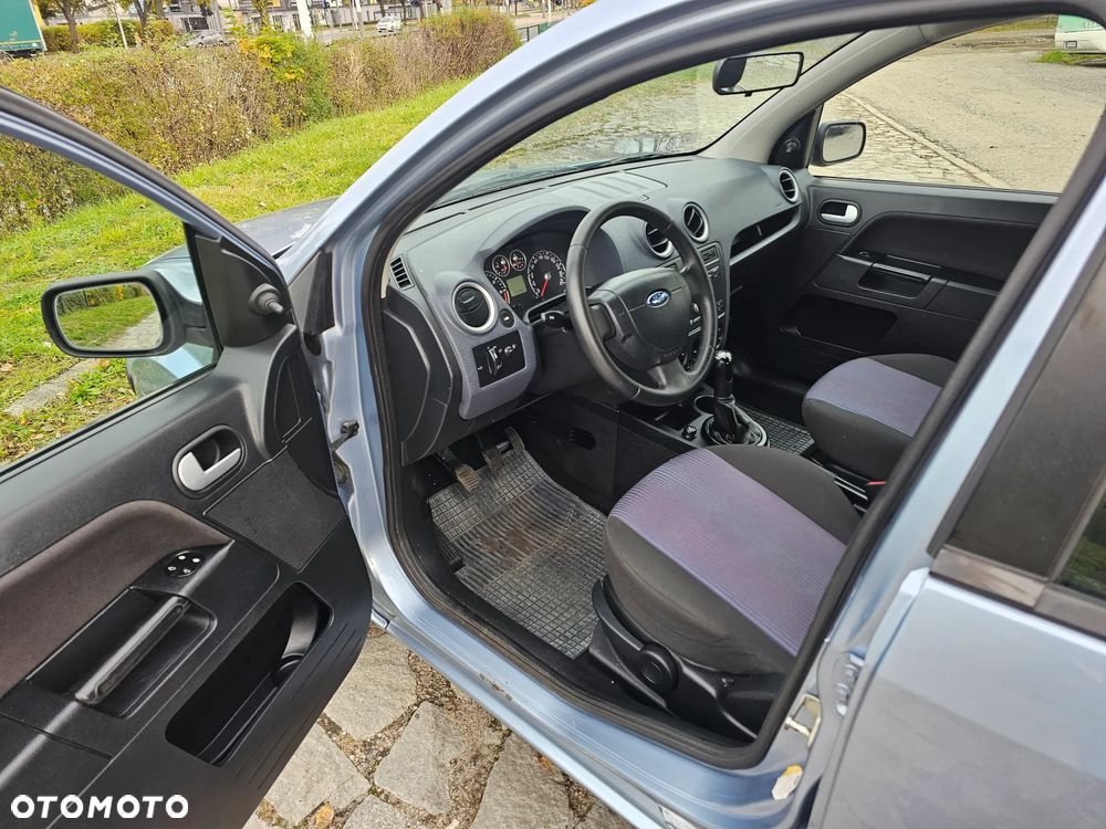 Ford Fusion 1.25 Ambiente - 9