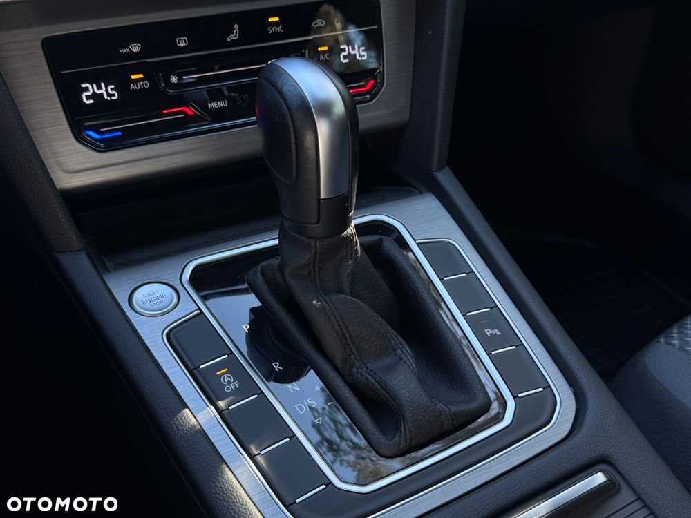 Volkswagen Passat 1.5 TSI EVO Essence DSG - 33
