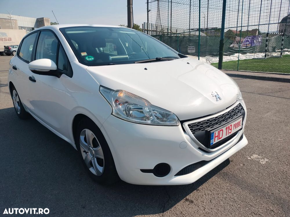 Peugeot 208 - 23