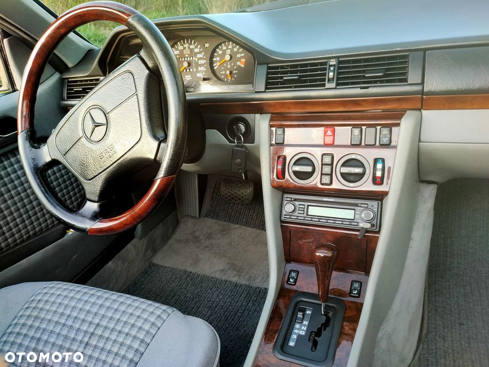 Mercedes-Benz W124 (1984-1993) - 6
