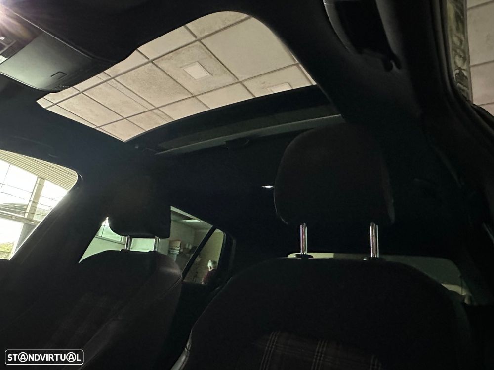 VW Golf 2.0 TSi GTi DSG Performance - 11