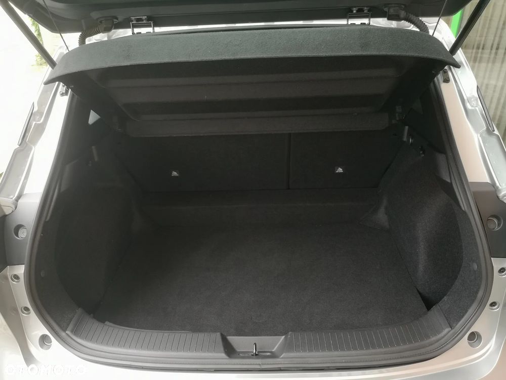 Nissan Qashqai 1.3 DIG-T N-Connecta DCT - 30