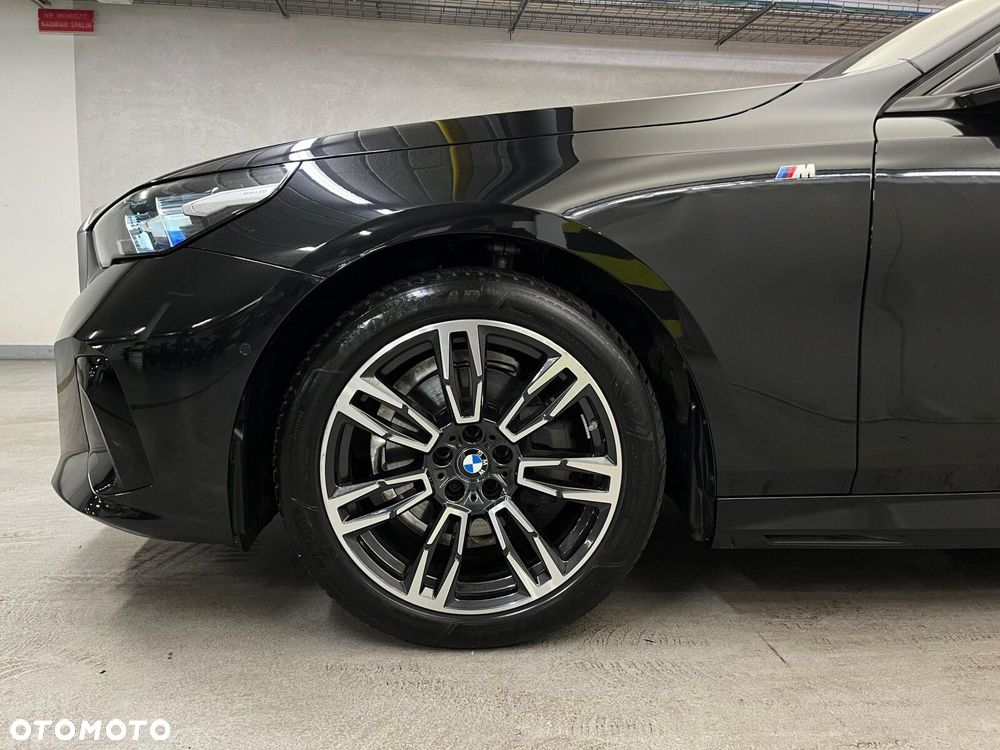BMW Seria 5 520i mHEV M Sport - 16