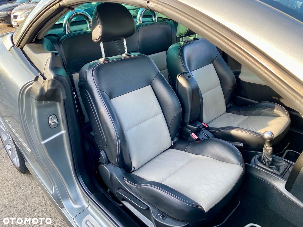 Peugeot 307 CC 1.6 - 28