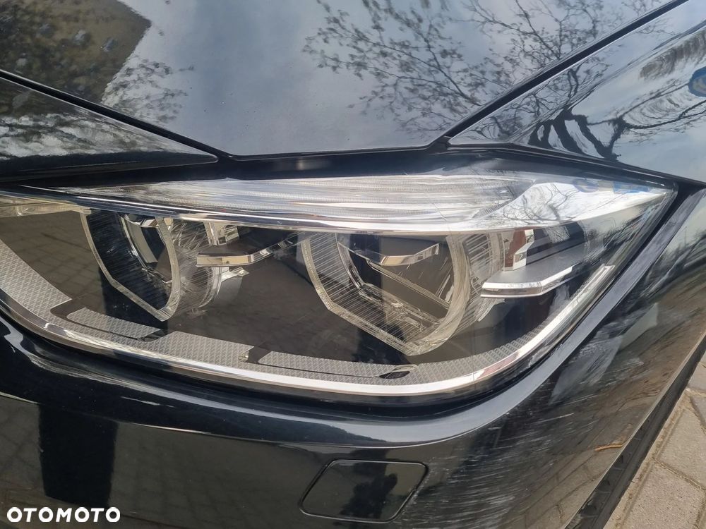 BMW Seria 3 318i - 16