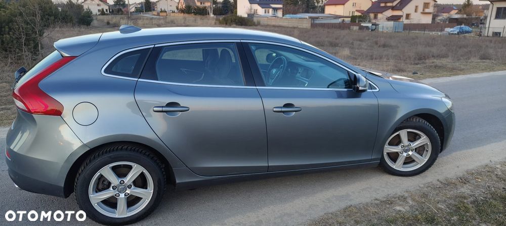 Volvo V40 D4 Summum - 4