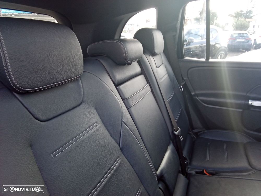 Mercedes-Benz GLB 35 AMG 4Matic — fotografia 34