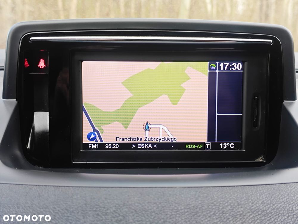 Renault Megane ENERGY dCi 110 Start & Stop Paris Business - 30