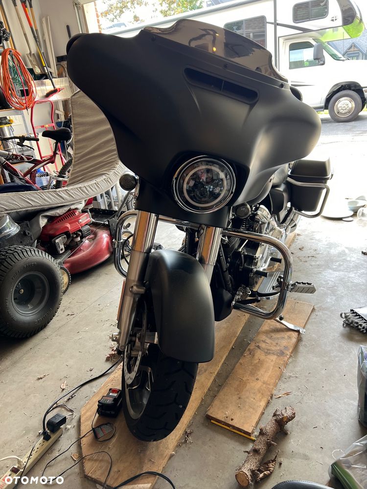 Harley-Davidson CVO Street Glide - 2