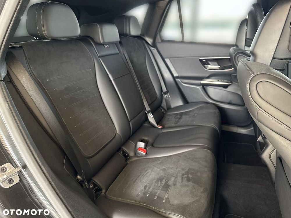 Mercedes-Benz GLC - 22