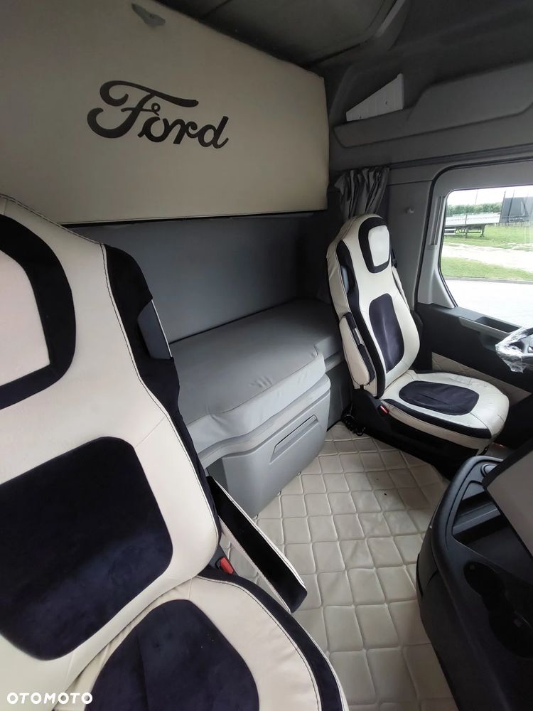 Ford F-MAX - 16