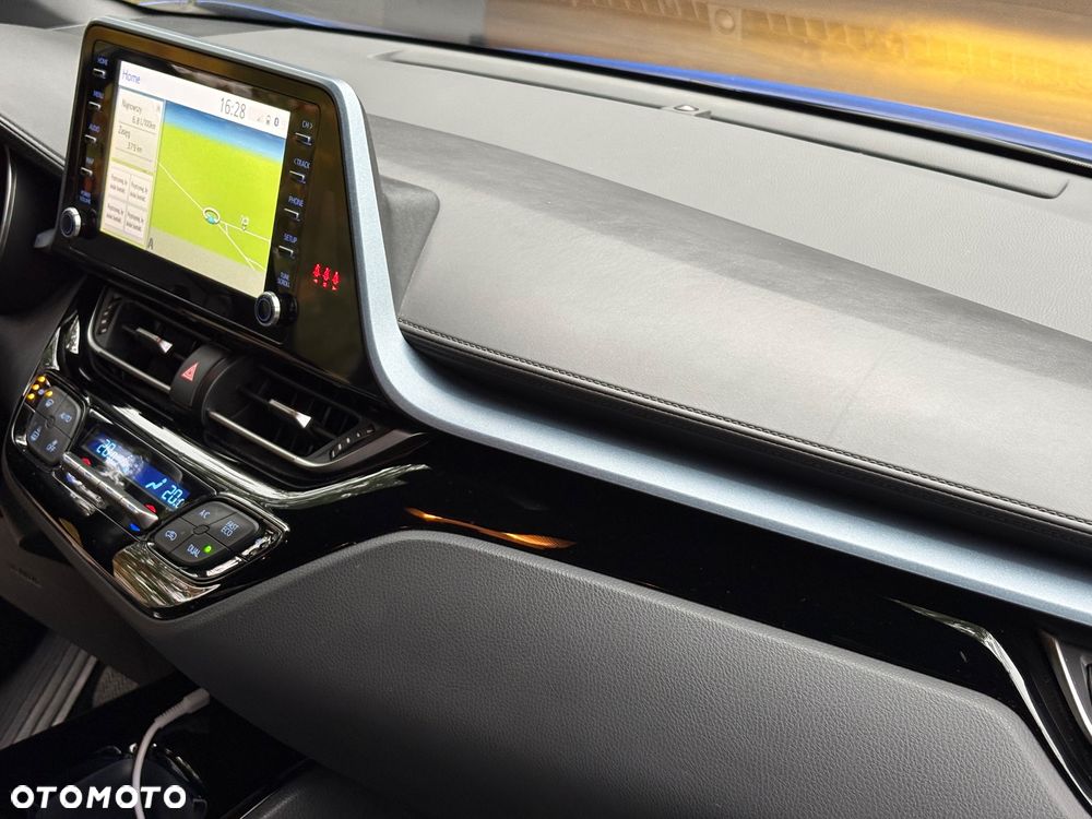 Toyota C-HR - 8