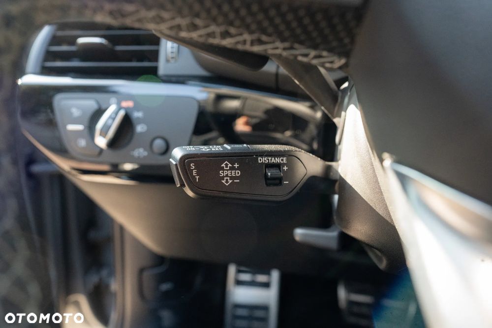 Audi A4 Avant 35 TDI S tronic advanced - 17