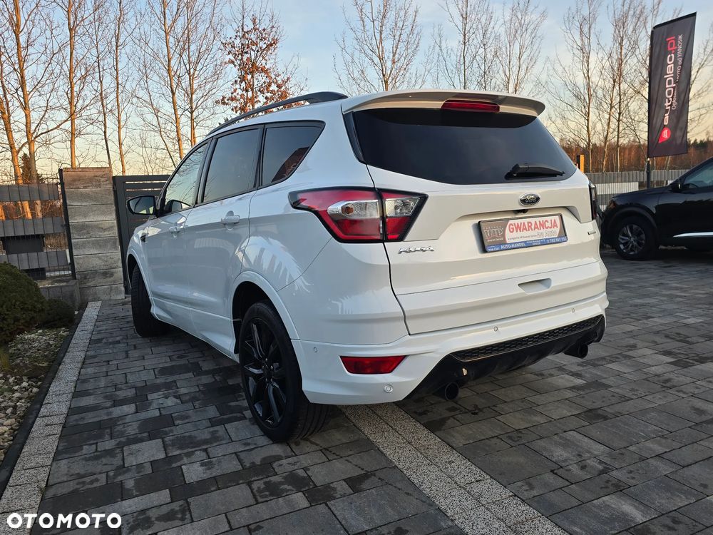 Ford Kuga 1.5 EcoBoost 2x4 ST-Line - 16