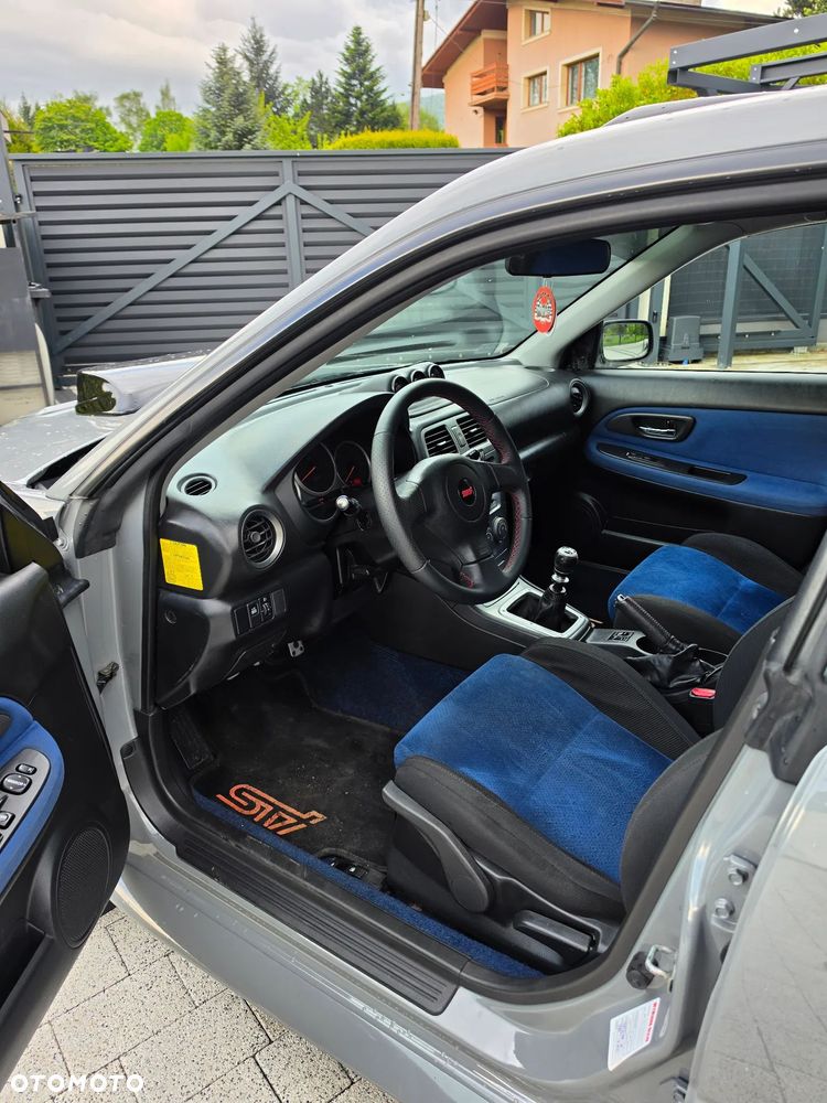 Subaru Impreza 2.5 STI - 12