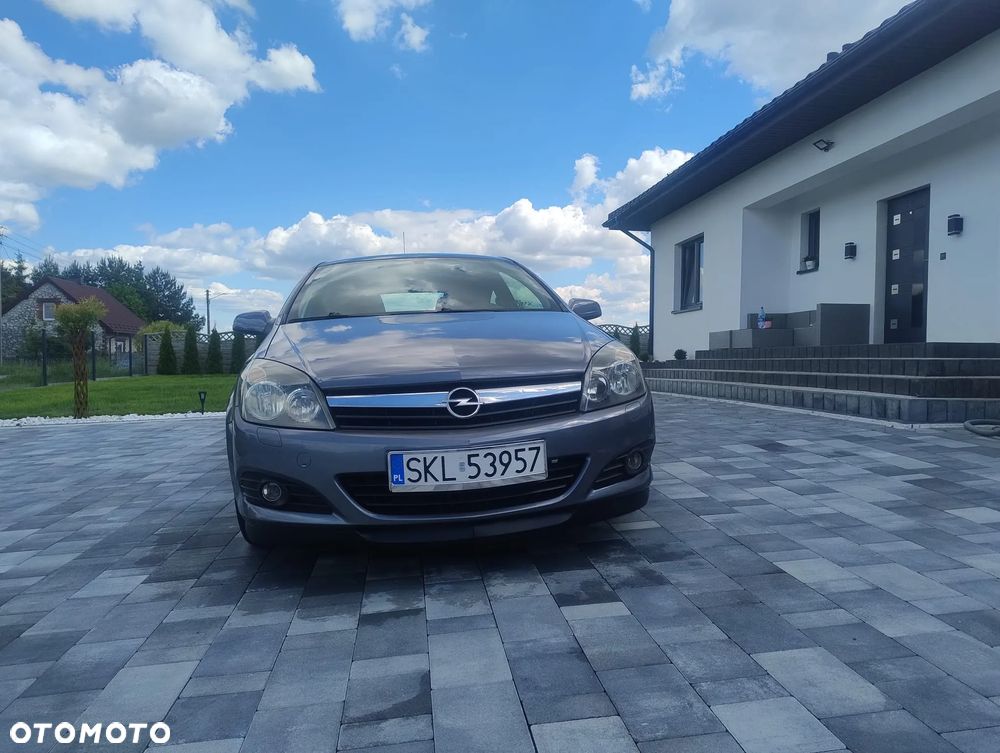 Opel Astra GTC 1.6 - 2