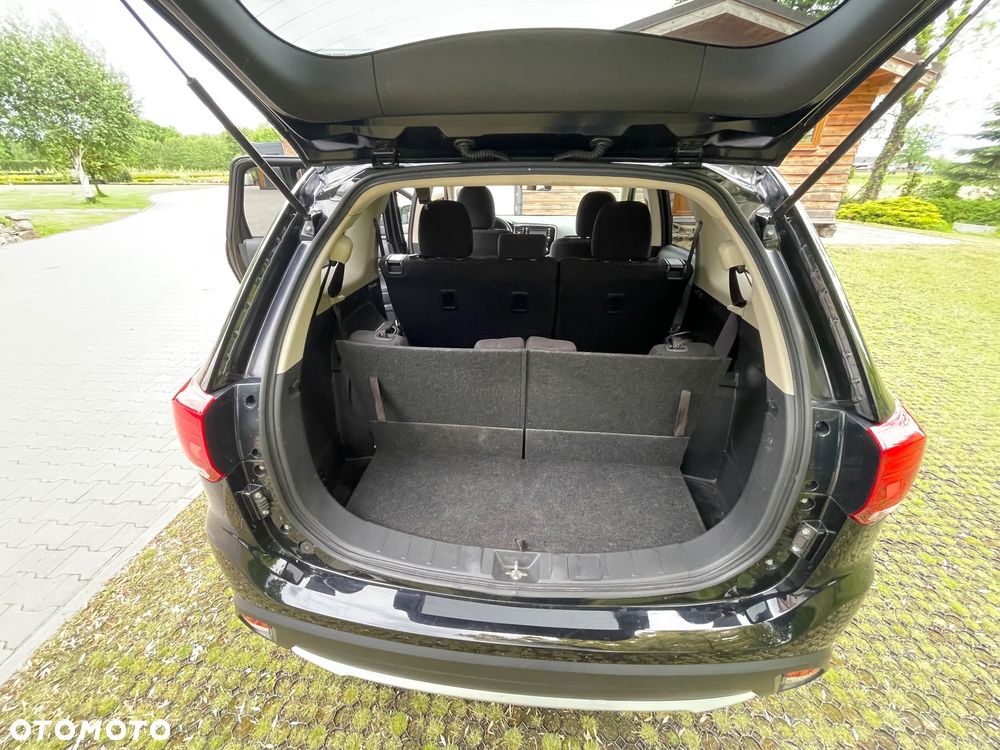 Mitsubishi Outlander - 13