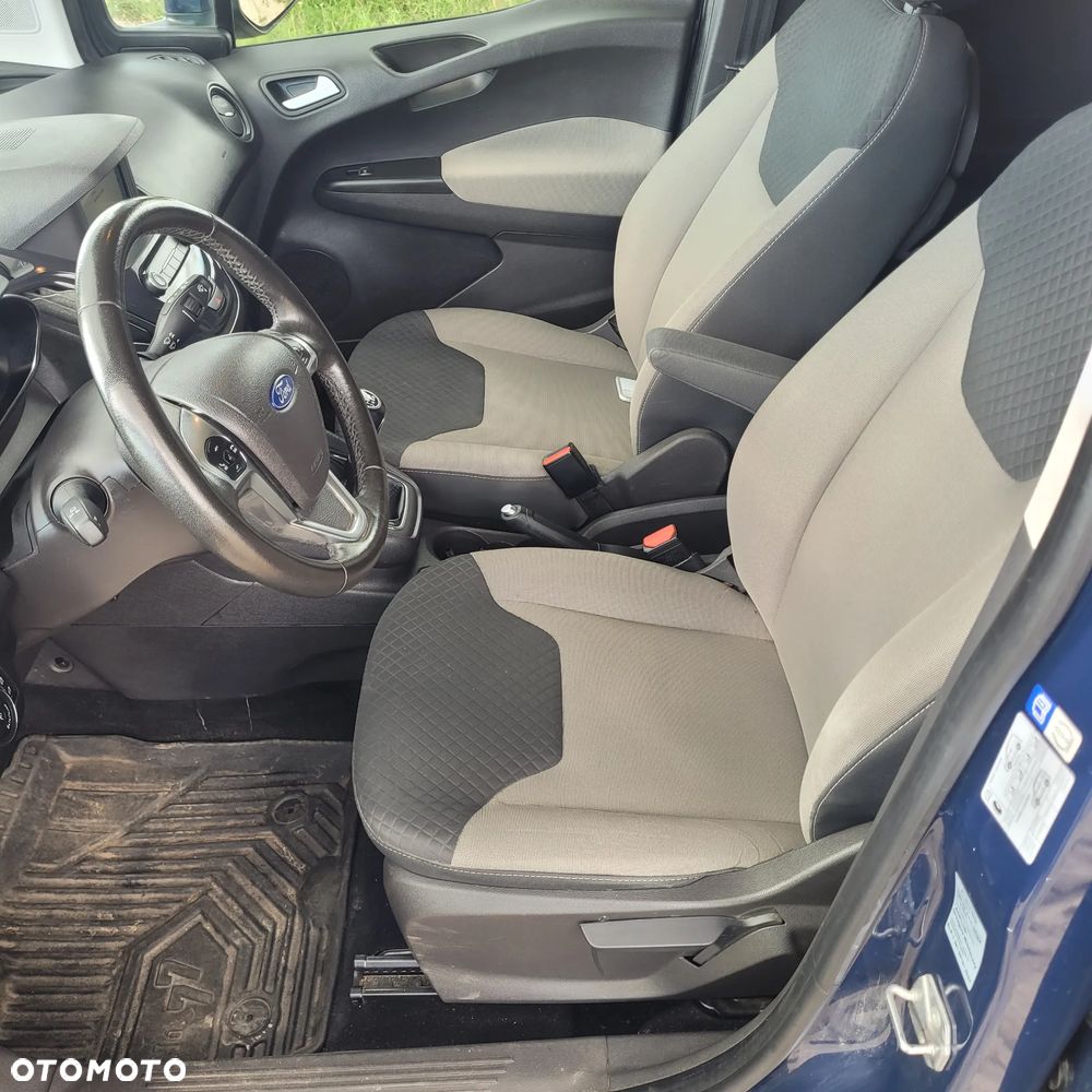 Ford Tourneo Courier 1.0 EcoBoost Titanium - 5