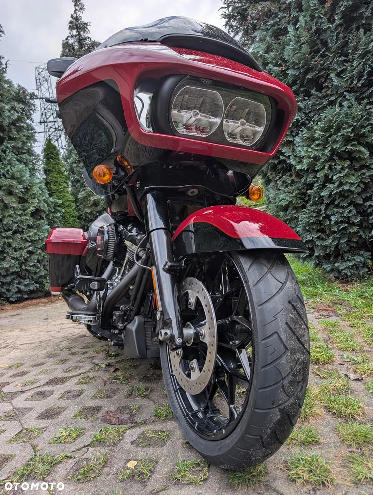 Harley-Davidson Touring Road Glide - 13