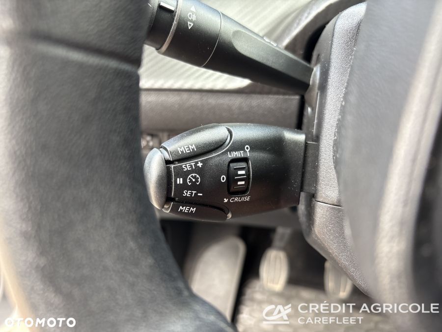 Peugeot 208 1.2 PureTech Like S&S - 23