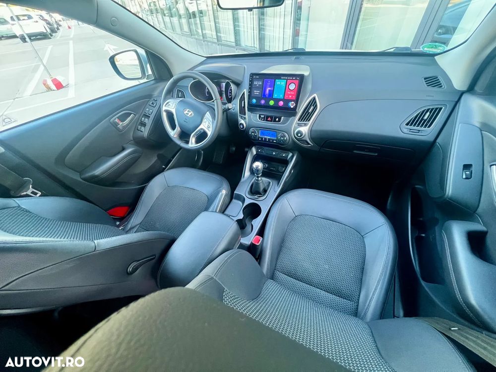 Hyundai ix35 2.0 CRDI 4WD Premium - 9