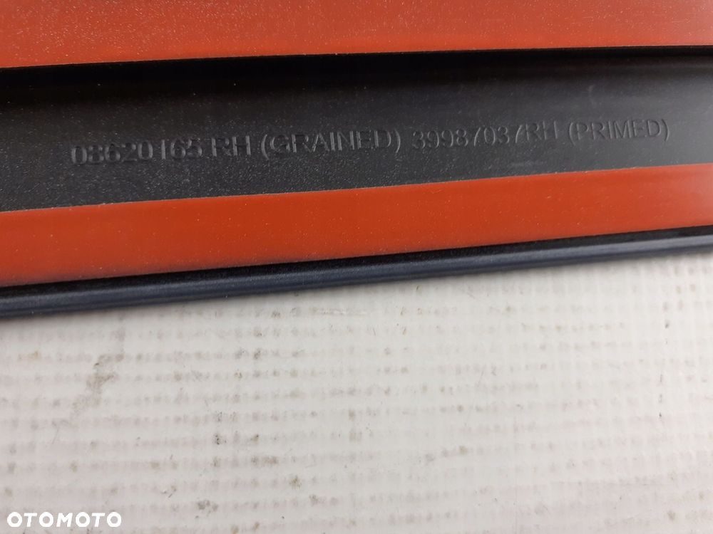 Listwa drzwi prawa przód Volvo S40 V50 2004-2012r. - 5