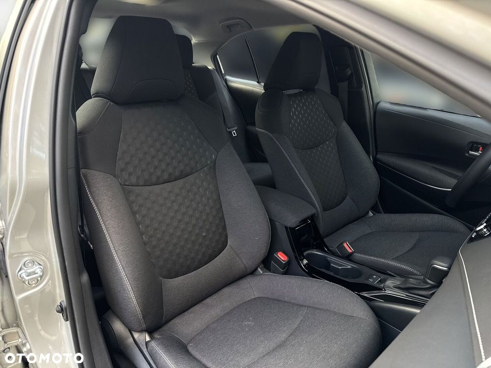 Toyota Corolla - 15