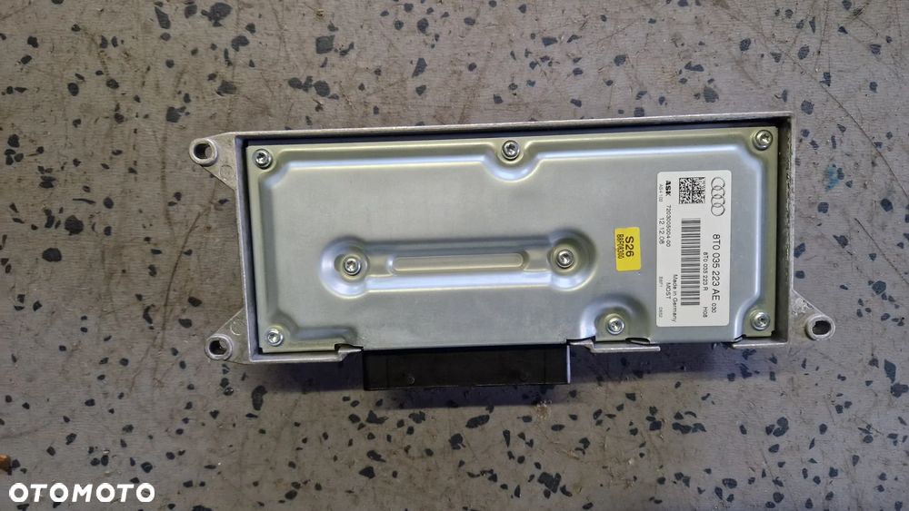 AUDI A4 B8  WZMACNIACZ AUDIO 8T0035223AE - 3